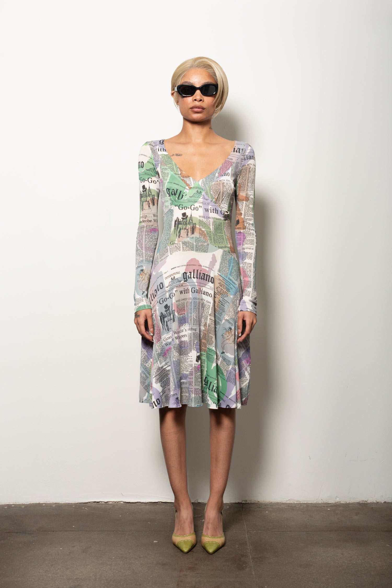 John Galliano Newspaper Dress | Staklena Kuća